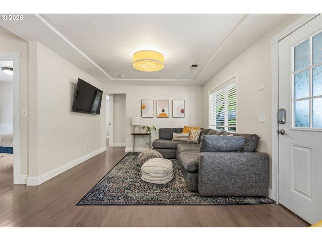 11410 Sw 47TH Ave, Portland, OR 97219