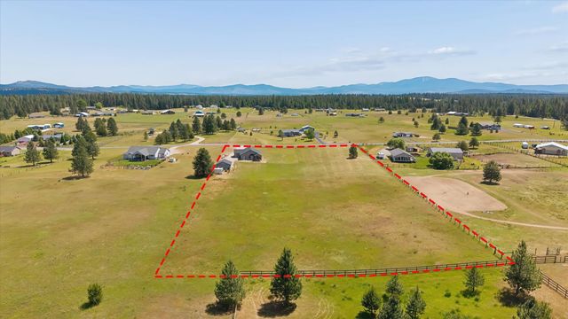 40215 N Sunnyside Ln, Deer Park, WA 99006