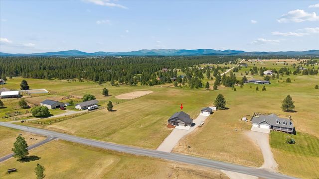 40215 N Sunnyside Ln, Deer Park, WA 99006