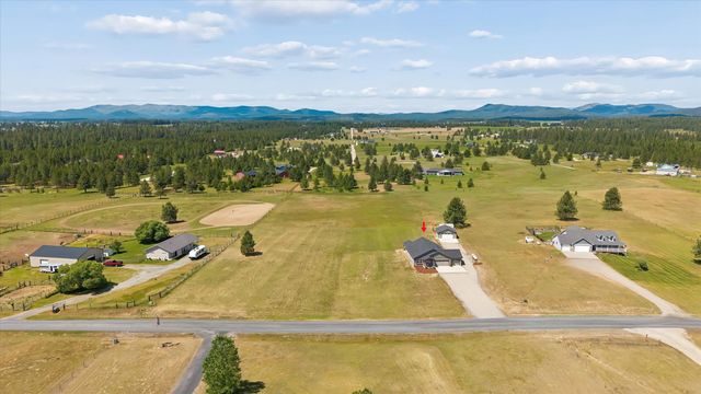 40215 N Sunnyside Ln, Deer Park, WA 99006