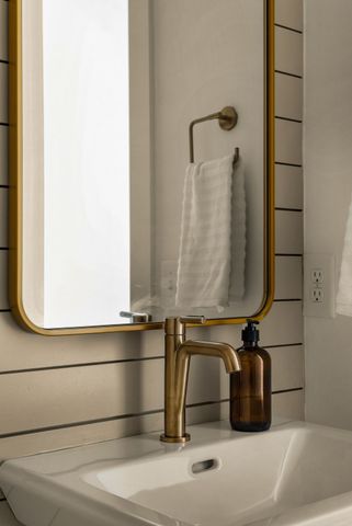 546 Whispering Hills Dr, Nashville, TN 37211