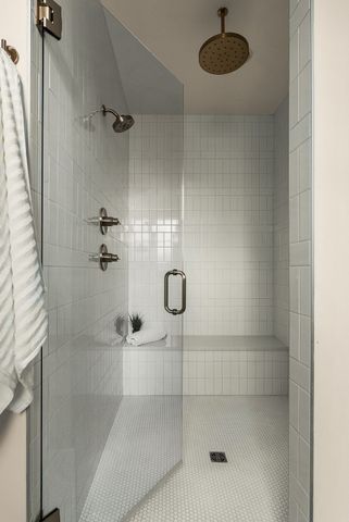 546 Whispering Hills Dr, Nashville, TN 37211