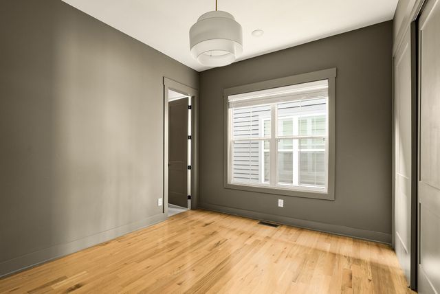 546 Whispering Hills Dr, Nashville, TN 37211