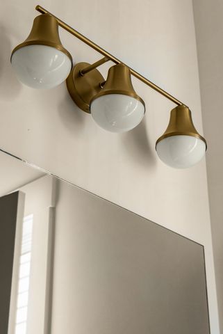 546 Whispering Hills Dr, Nashville, TN 37211