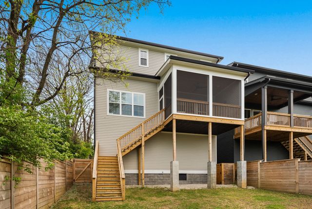 546 Whispering Hills Dr, Nashville, TN 37211