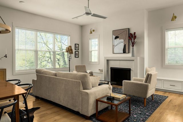 546 Whispering Hills Dr, Nashville, TN 37211