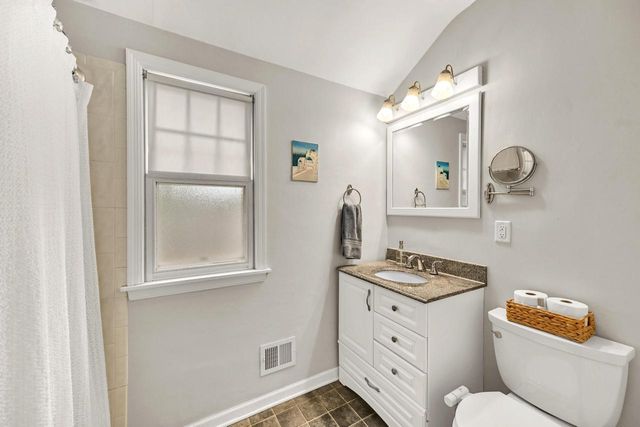 2809 N 77th STREET, Milwaukee, WI 53222