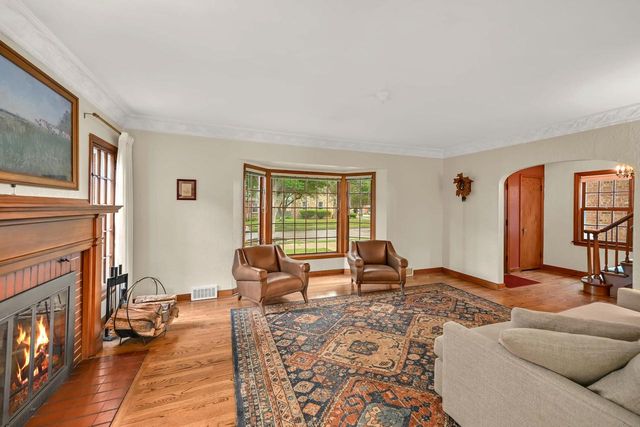 2809 N 77th STREET, Milwaukee, WI 53222