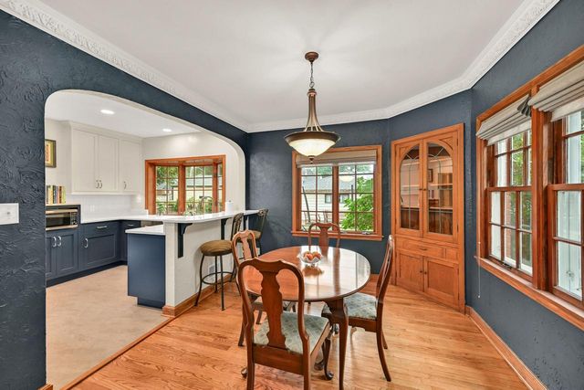2809 N 77th STREET, Milwaukee, WI 53222