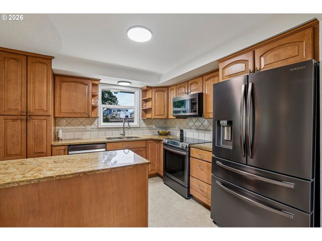 10306 Ne 63RD St, Vancouver, WA 98662