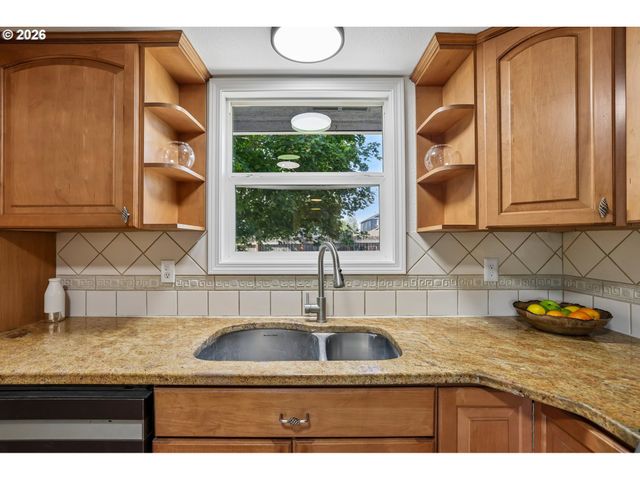 10306 Ne 63RD St, Vancouver, WA 98662