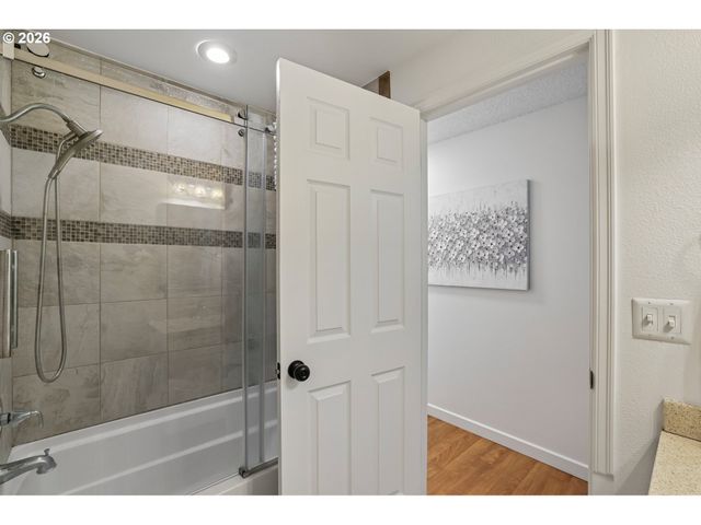 10306 Ne 63RD St, Vancouver, WA 98662