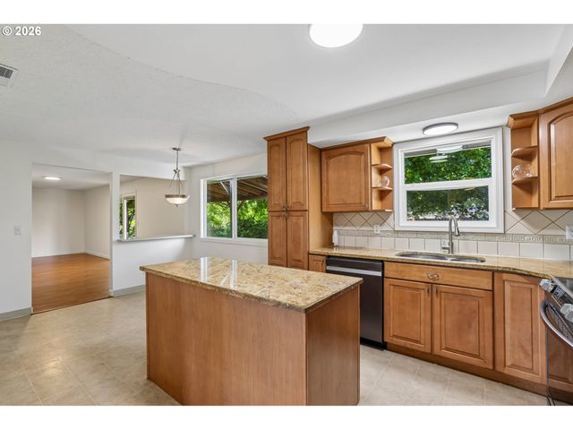 10306 Ne 63RD St, Vancouver, WA 98662