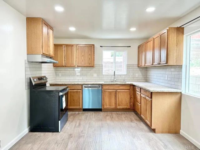 8778 Dallas St Street, La Mesa, CA 91942