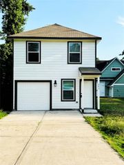 245 Water Oak, Livingston, TX 77351