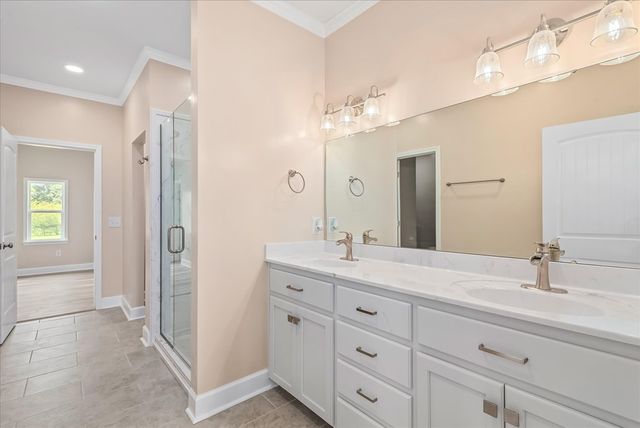 2819 NW Glen Lawrence, Cowarts, AL 36321