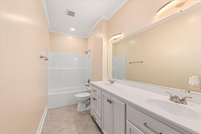 2819 NW Glen Lawrence, Cowarts, AL 36321