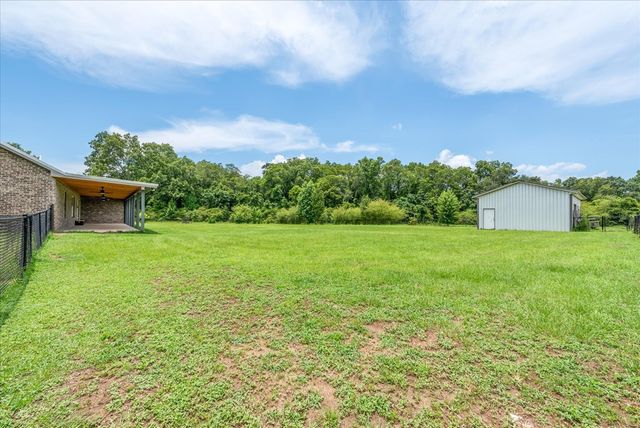 2819 NW Glen Lawrence, Cowarts, AL 36321