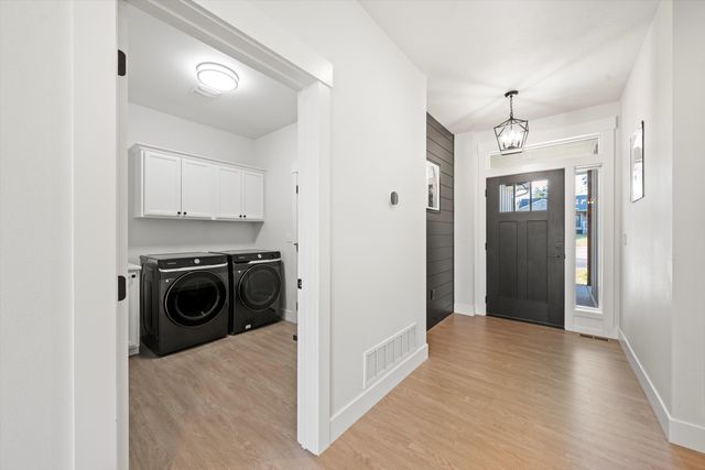 916 E Farwell Rd, Spokane, WA 99208