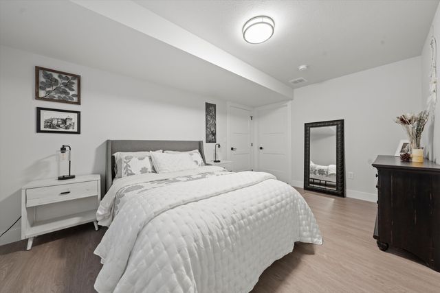 916 E Farwell Rd, Spokane, WA 99208