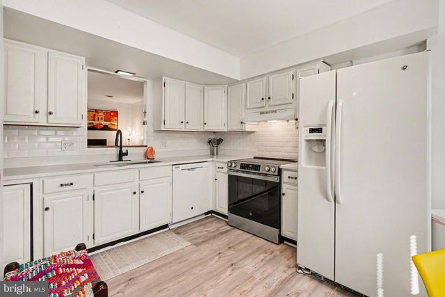 6903 SALEM PARK CIR, Mechanicsburg, PA 17050