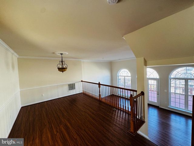 43776 SMITH SQ, Leesburg, VA 20176
