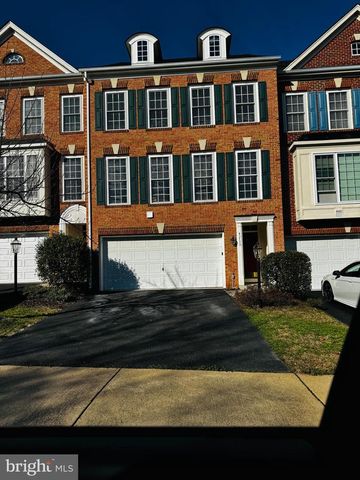 43776 SMITH SQ, Leesburg, VA 20176