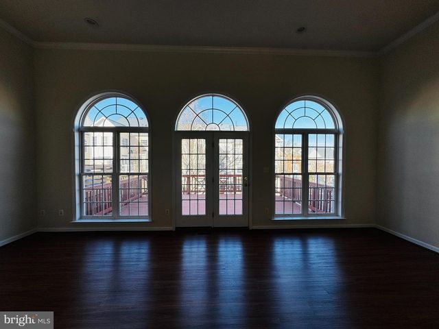 43776 SMITH SQ, Leesburg, VA 20176