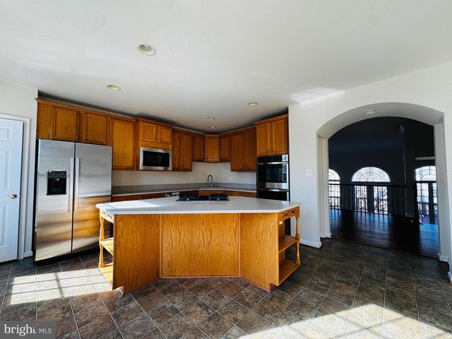 43776 SMITH SQ, Leesburg, VA 20176