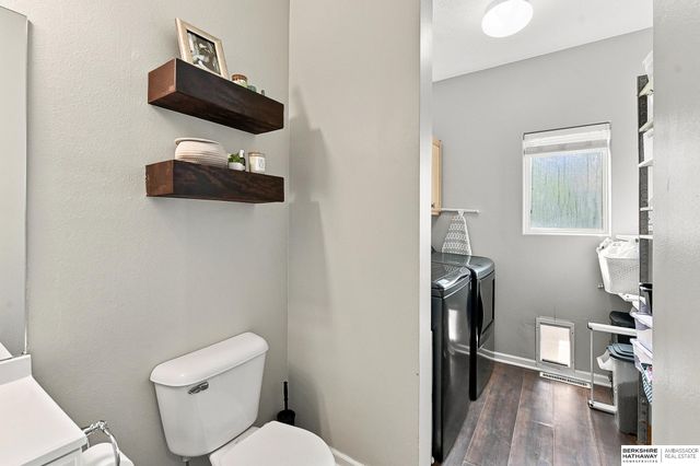 18047 Sunridge Street, Omaha, NE 68136