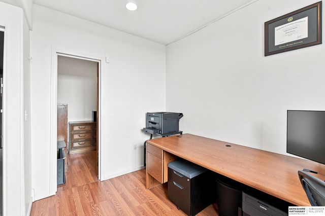 18047 Sunridge Street, Omaha, NE 68136
