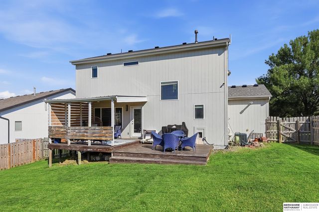 18047 Sunridge Street, Omaha, NE 68136