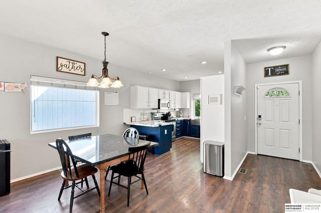 18047 Sunridge Street, Omaha, NE 68136