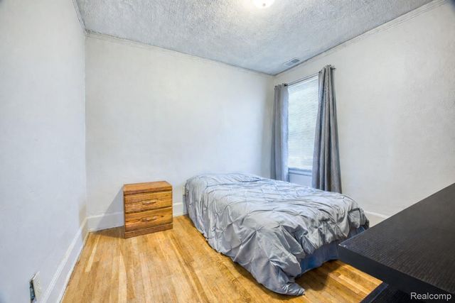 8770 Dexter Avenue, Detroit, MI 48206