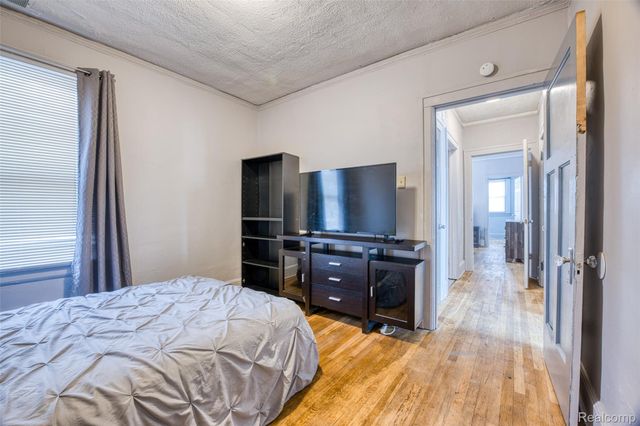 8770 Dexter Avenue, Detroit, MI 48206