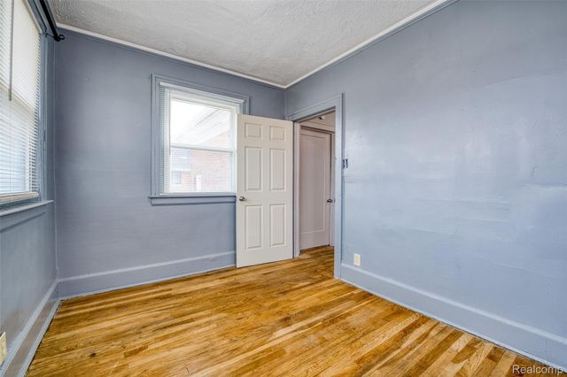 8770 Dexter Avenue, Detroit, MI 48206