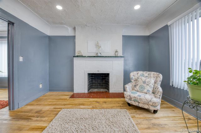 8770 Dexter Avenue, Detroit, MI 48206