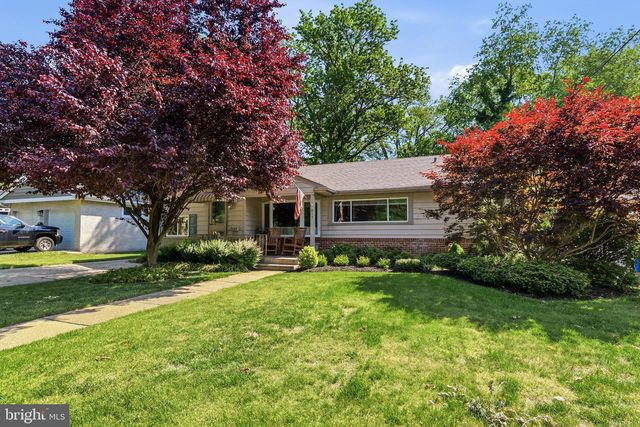 615 W BROWNING RD, Oaklyn, NJ 08107