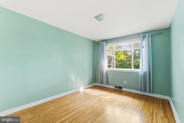 615 W BROWNING RD, Oaklyn, NJ 08107