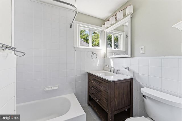 615 W BROWNING RD, Oaklyn, NJ 08107