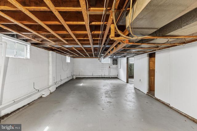 615 W BROWNING RD, Oaklyn, NJ 08107
