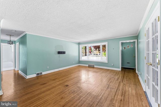 615 W BROWNING RD, Oaklyn, NJ 08107