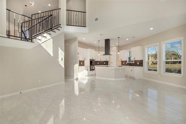 702 Linkcrest Drive, Duncanville, TX 75137