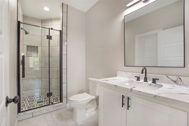 702 Linkcrest Drive, Duncanville, TX 75137