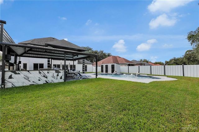 2210 Highland Drive, Weslaco, TX 78599