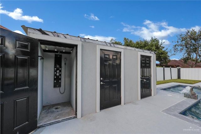 2210 Highland Drive, Weslaco, TX 78599