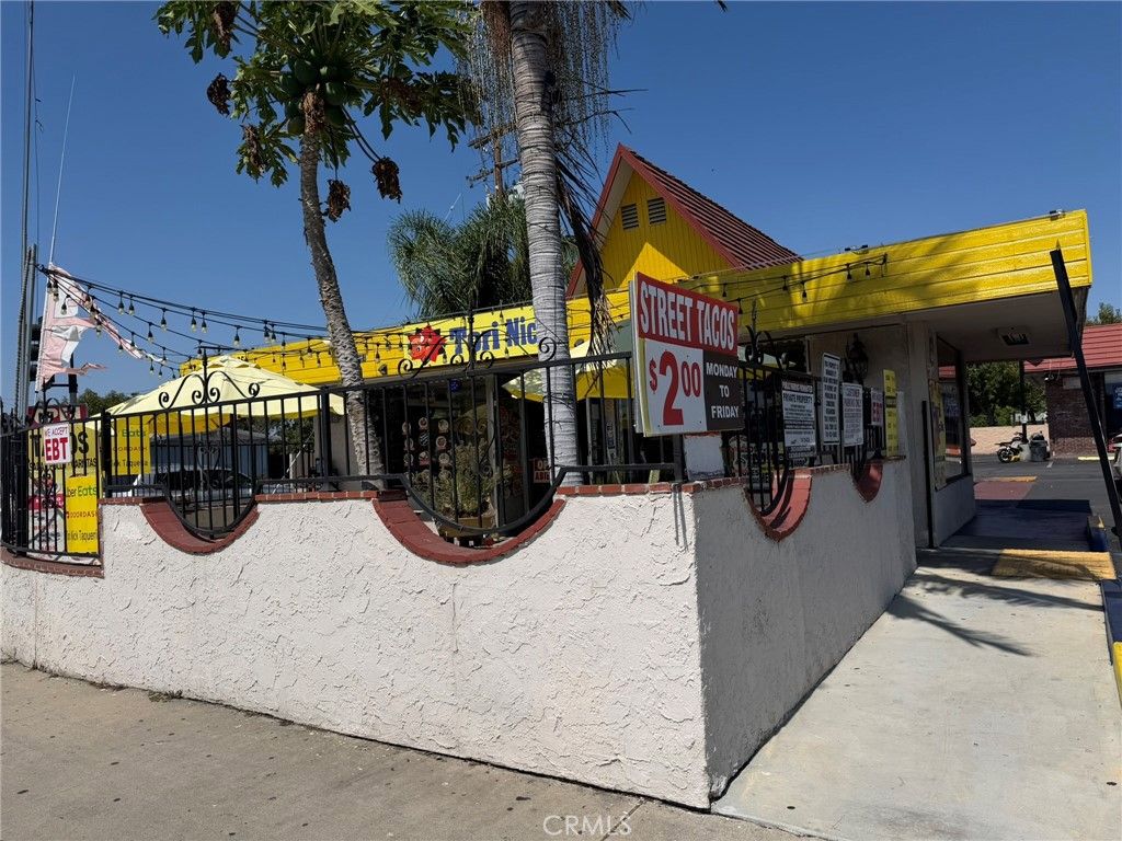 1431 W Warner Avenue, Santa Ana, CA 92704 — photo 2