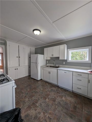 16 Davenport Street, Hornell, NY 14843