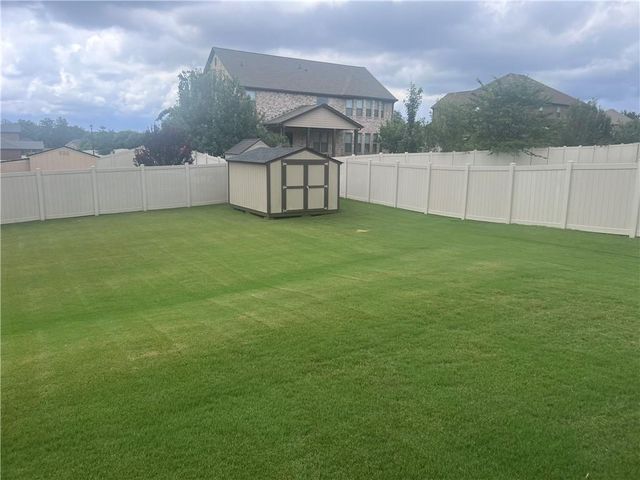 808 Bufflehead Court, Stockbridge, GA 30281