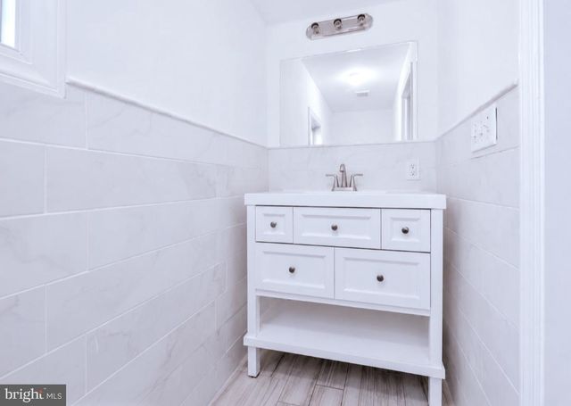 38 E HANCOCK ST, Riverside, NJ 08075